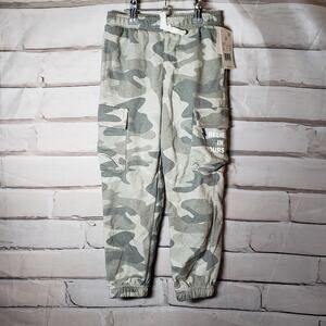 NWT Toddlers Green Camo Grayson Mini Sweatpants 5T